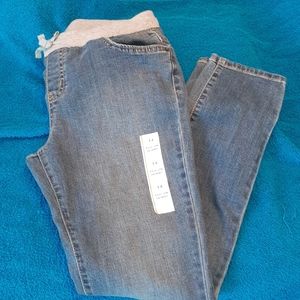 New pair of size 14 girls jeans.